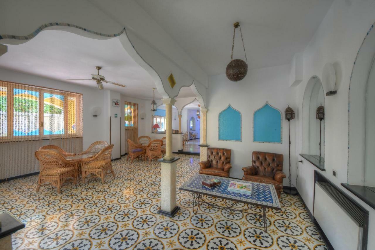 Hotel Arabesque Varigotti Exterior foto